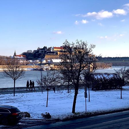 Apartman Danube Nowy Sad Zewnętrze zdjęcie