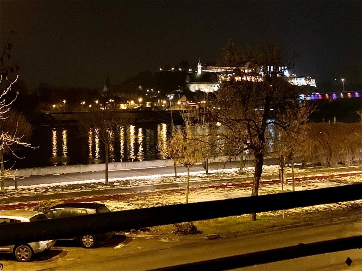 Apartman Danube Nowy Sad Zewnętrze zdjęcie
